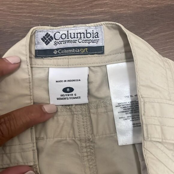 Columbia Women's Beige Shorts - Size 8 - Picture 5 of 6